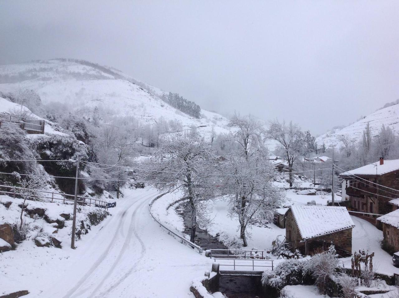 Posada Rural Penasagra Quintanilla Eksteriør billede